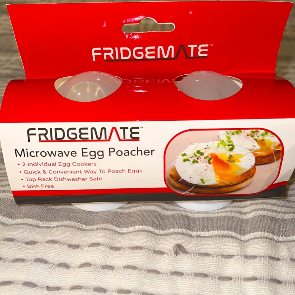 NWT Fridgemate Microwave Egg Poacher; 2 individual Egg Cooker quick & convenient